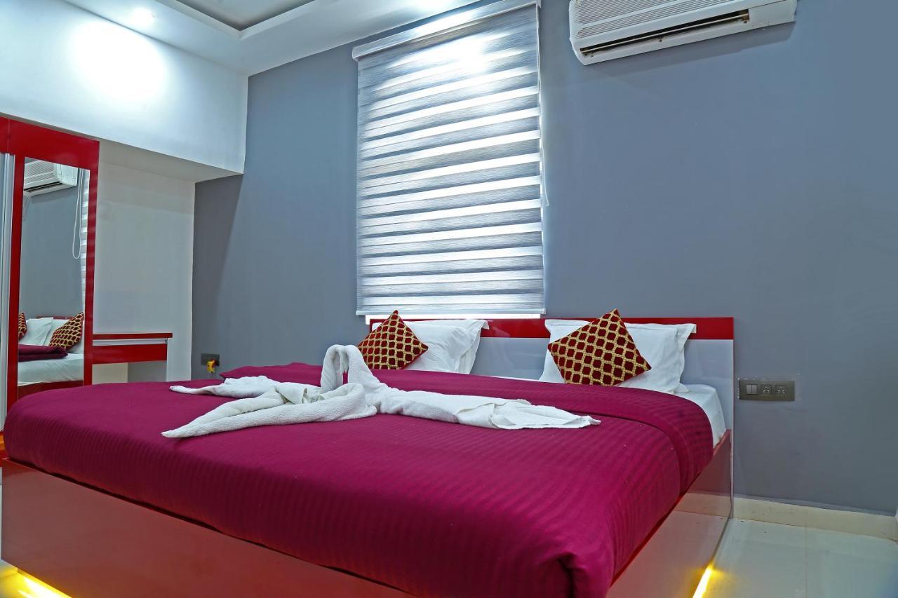 M Aples Jacks Place GOA Bagian luar foto